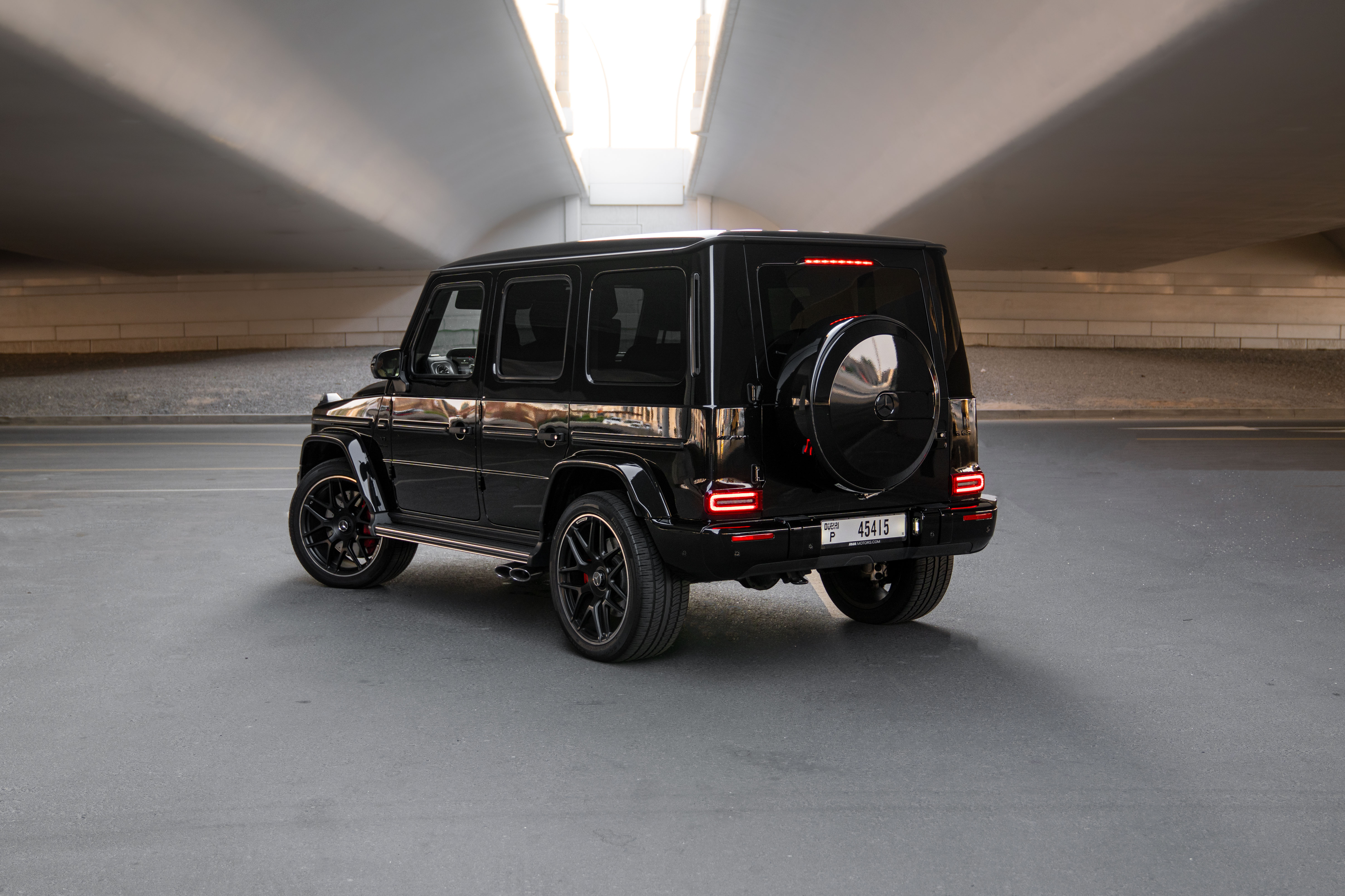 Mercedes G63 (Black)